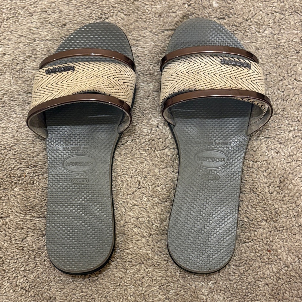 Havaianas Women's Beige Woven Slide Sandals with Gray Footbed